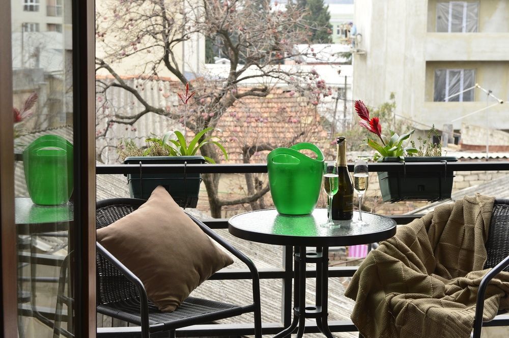 Hotel 27 Tbilisi Esterno foto